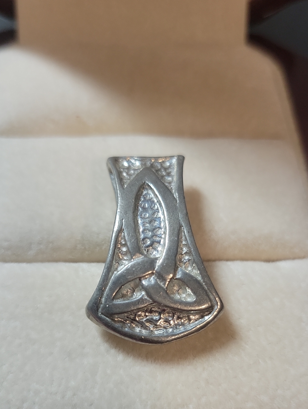 Sterling Silver Celtic Knot Pendant - Silver